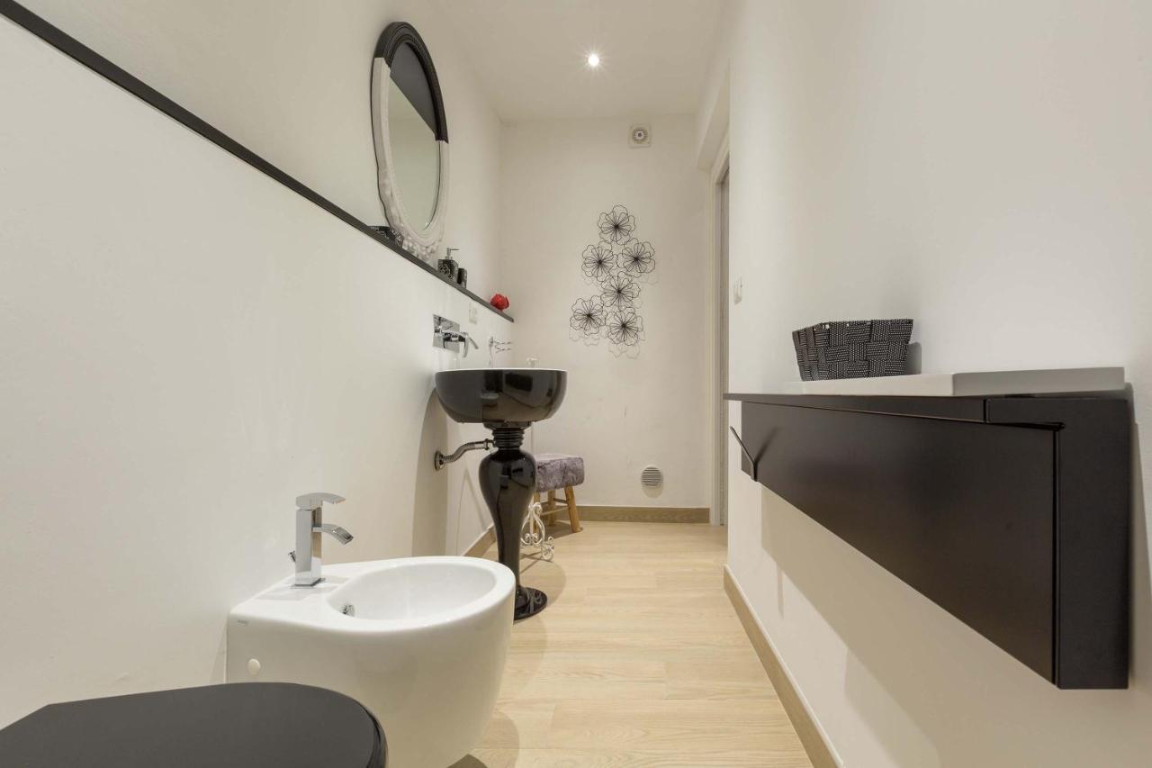 Apartament Porta Del Duomo Luxury By Barbarhouse Lecce Zewnętrze zdjęcie